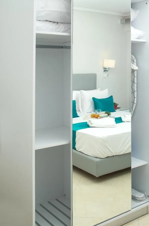 Lux Vip Apartments Peraía